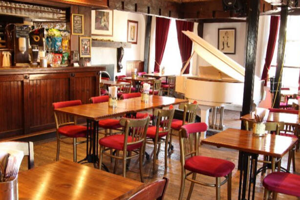 Piano Room at Toulouse Lautrec